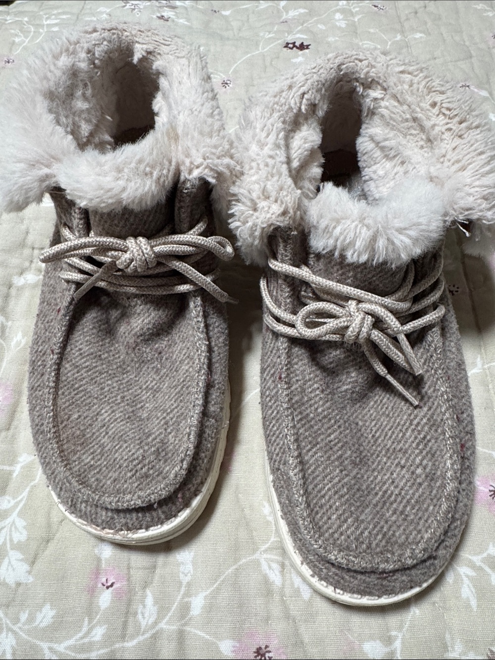 Hey Dude Women's Taupe Faux-Fur Lined Slip-On Loafers